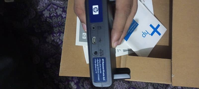 Hp photosmart M-series dock never used price is nagotiable 3