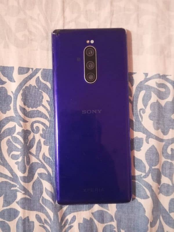 Sony Xperia 1 0