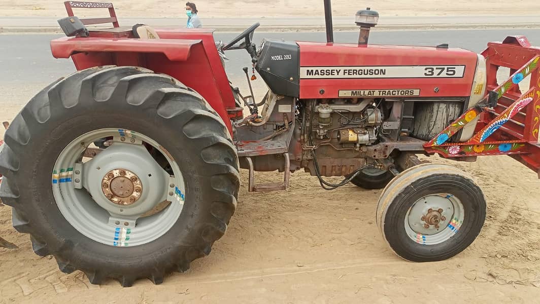 Massey 375 0