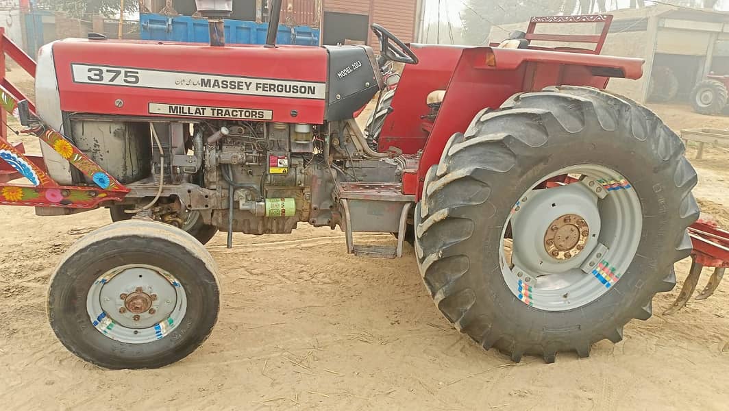 Massey 375 6