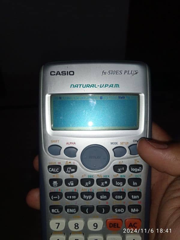 Calculator FX570ES Plus 6