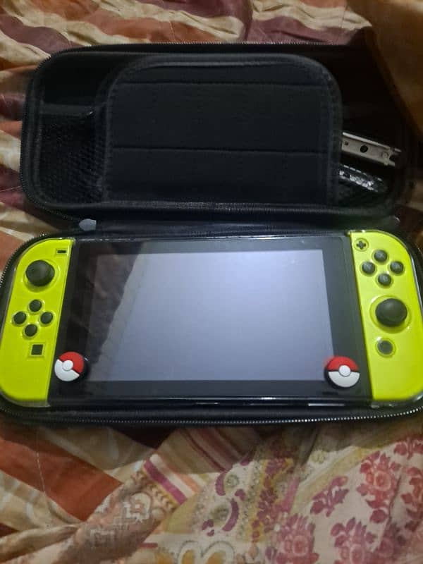 Nintendo switch with amazing acessorroes 6