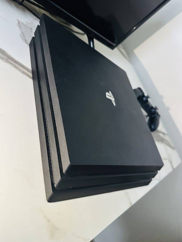 Playstation 4 Pro - 2TB Jailbreak (9.0) (27 Latest Games) 1