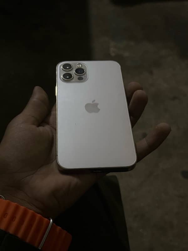 iphon 12 pro 0