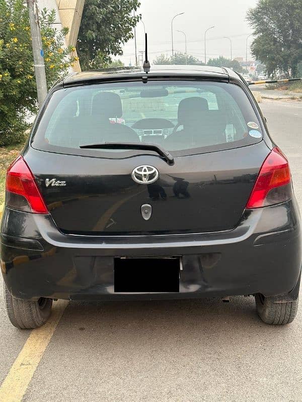 Toyota Vitz F 1.0 Special Edition Push Start 1