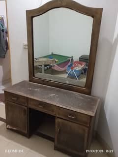 strong wooden dressing table