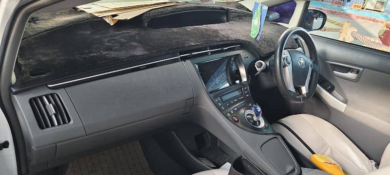 Toyota Prius 2010 1