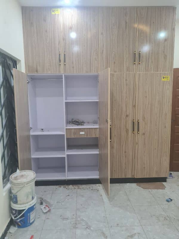 kitchen cabinet carpenter available 2