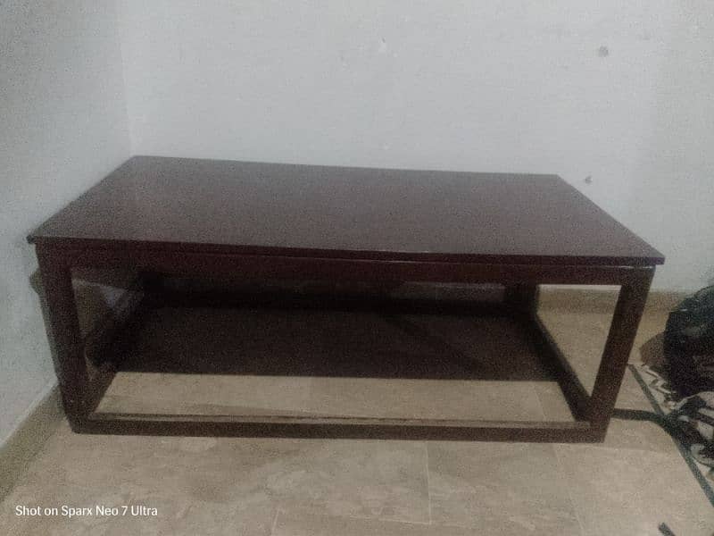 WOODEN TABLE 1