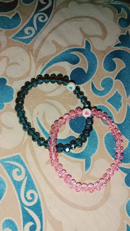 bracelets 6