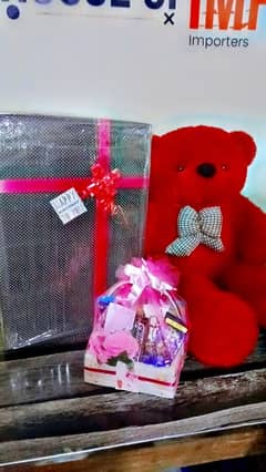 teddy bear,gift ,basket, bukky all service available 03288327915