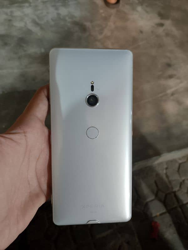 Sony Xperia xz3 1