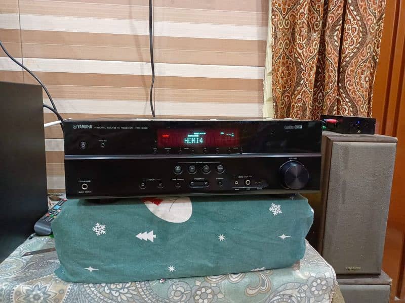 Yamaha Amplifier 1