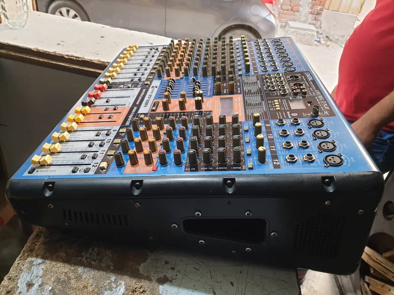 K audio mixer 1