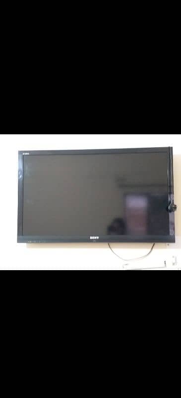 sony 40 inch LCD for sale 1