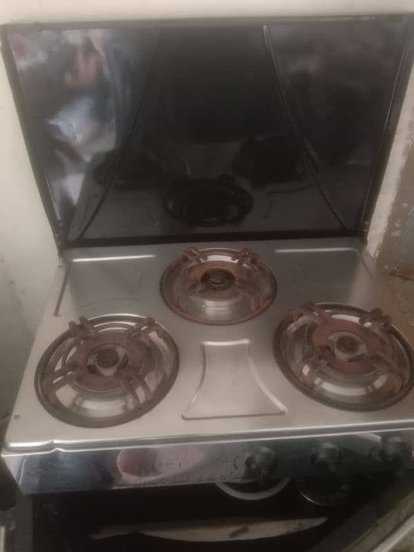 3 side gas stove chulha  good condition 1