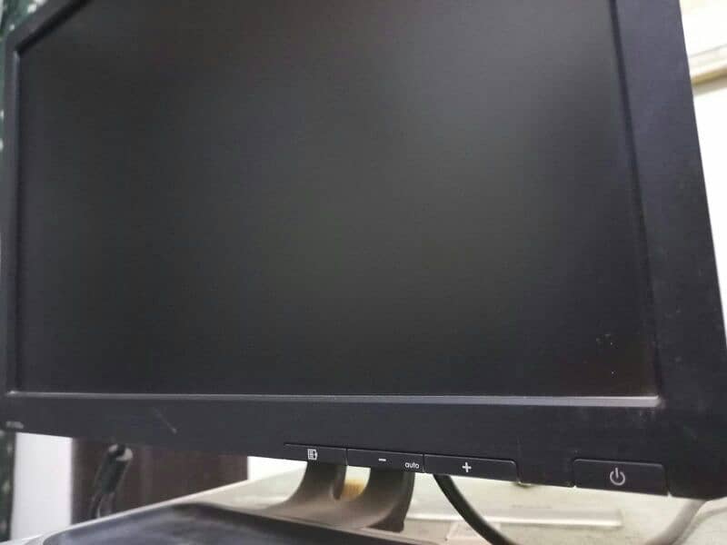 DELL OPTIPLEX 7010 HP L1908w 19" Widescreen LCD 9