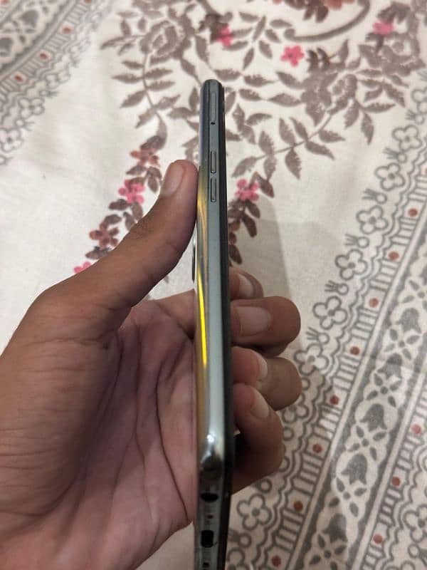 Oppo reno 6 (8+8)/128 10/10 condition with original box and charger 3