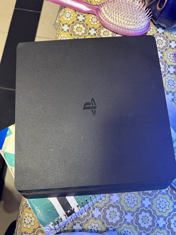 ps4 slim 1tb with two controllers and all accessories 0