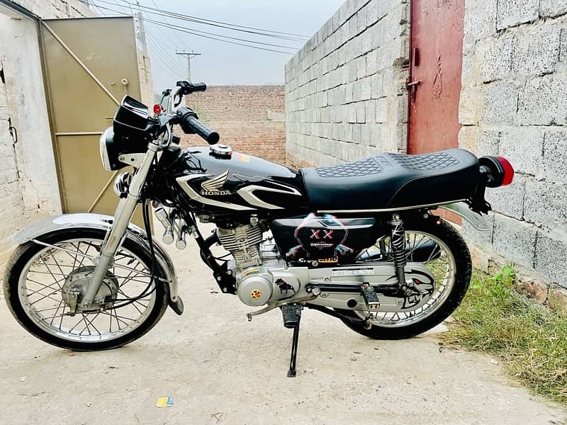 Honda 125CG 1