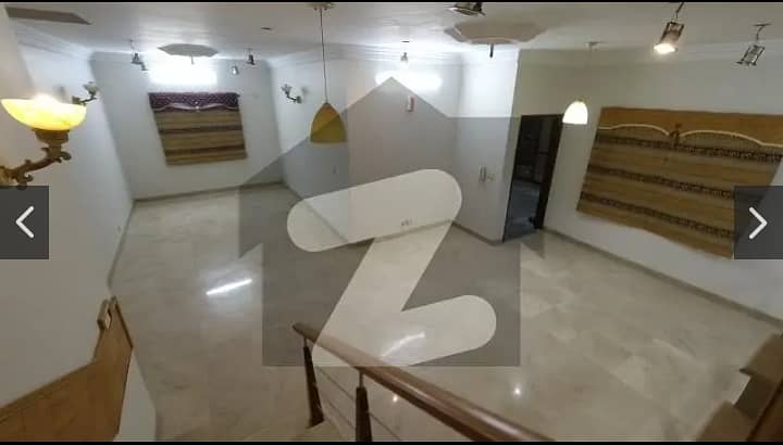 240 Yard Triple Storey Bungalow Available For Rent Block 1 Gulshan-e-Iqbal Karachi 3