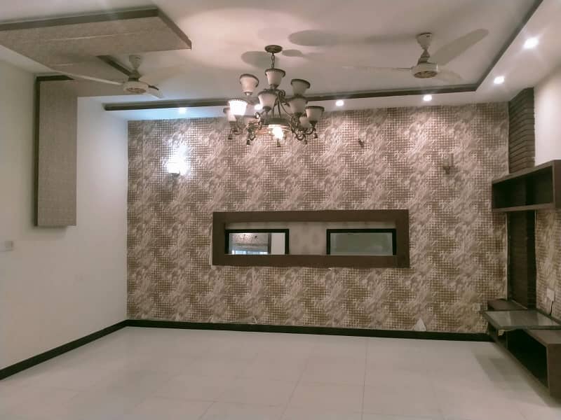 10 MARLA LIKE A BRAND NEW LUXURY CONDITION EXCELLENT GOOD HOUSE FOR RENT IN JASMINE BLOCK BAHRIA TOWN LAHORE 3