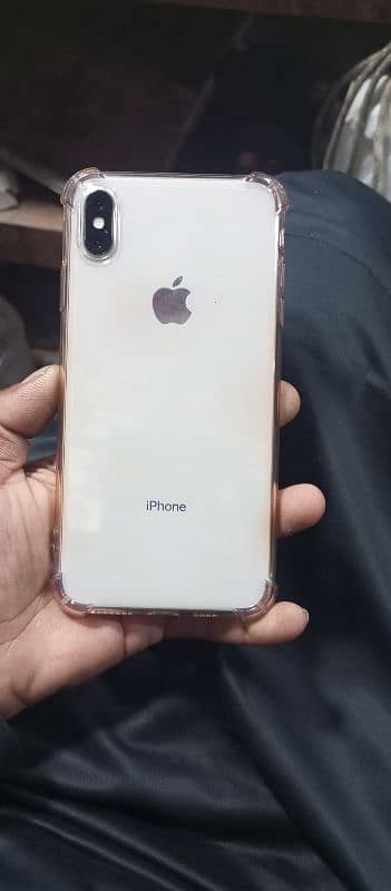 I want sale I phone x max 64gb 75healt true tone all okay 4