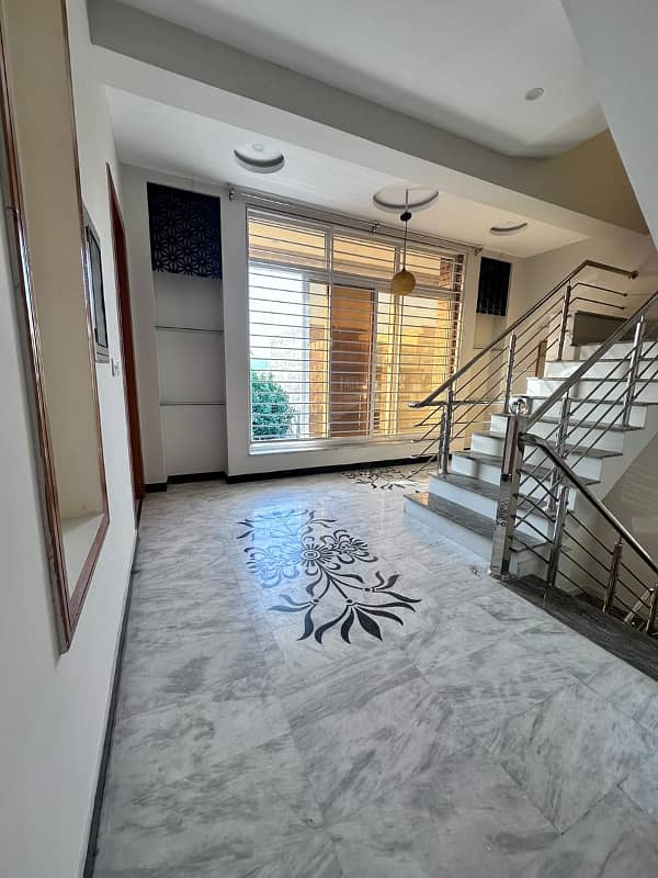 Like Brand New Portion 10 Marla for Rent In Islamabad G-13 4