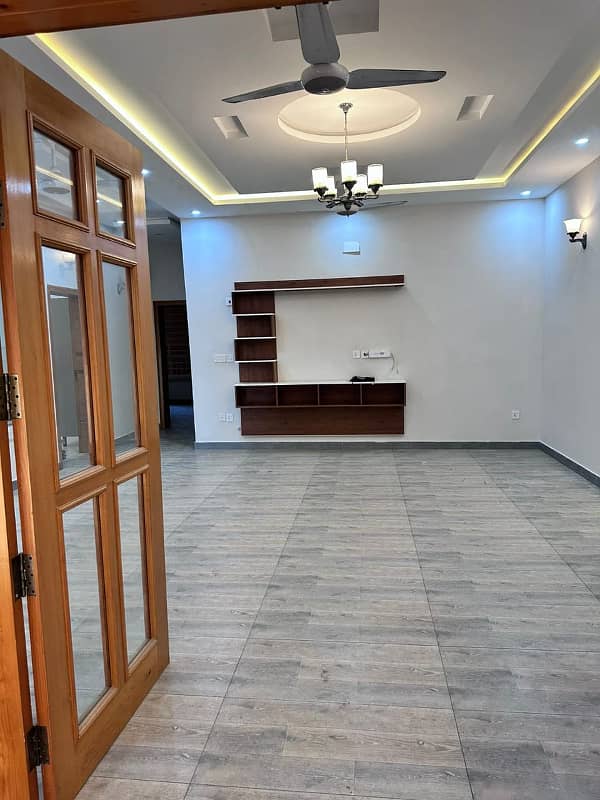 Like Brand New Portion 10 Marla for Rent In Islamabad G-13 11