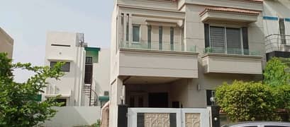 Ready To Buy A House In DHA Phase 5 - Block D Lahore 0