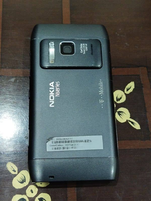 Nokia E90, E61i and N8 For Sale 11