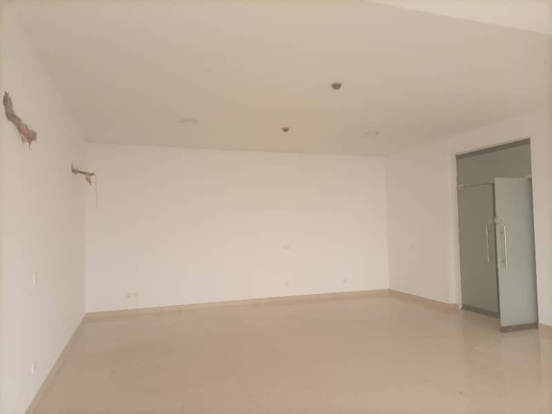 4 Marla 2nd floor office available for rent with lift 5