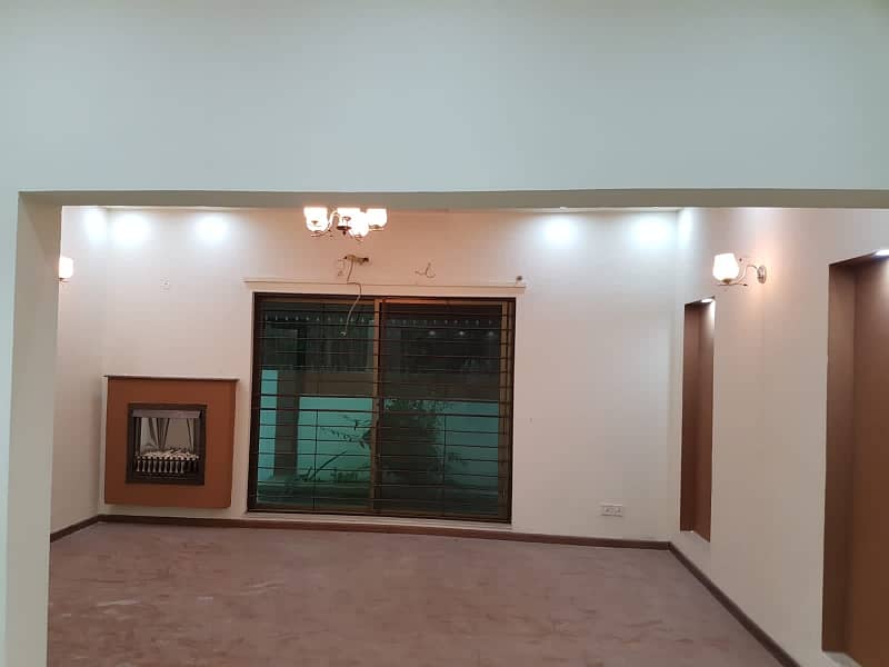 Like Brand New 10 Marla Full House Available For Rent in Dha phase 3 14