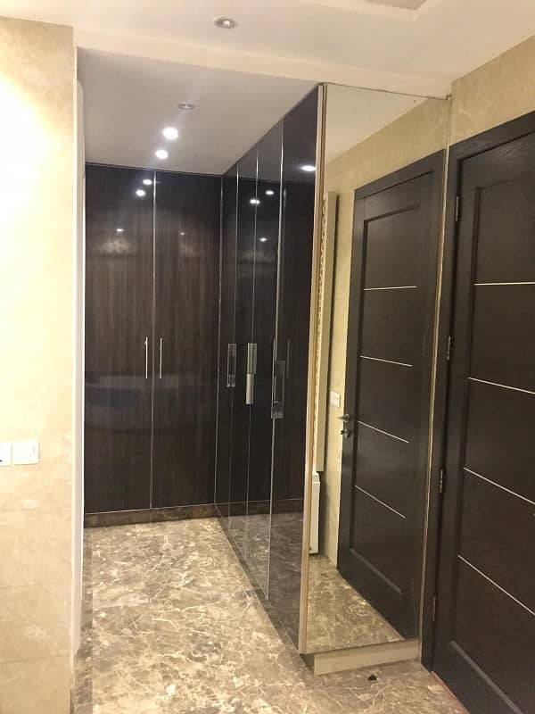 Like Brand New Kanal Full House Available For Rent in Dha Phase 6 4