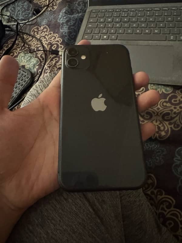 iPhone 11 64GB JV 1