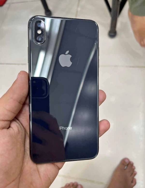 Iphone xs max PTA Approved 64 GB 1