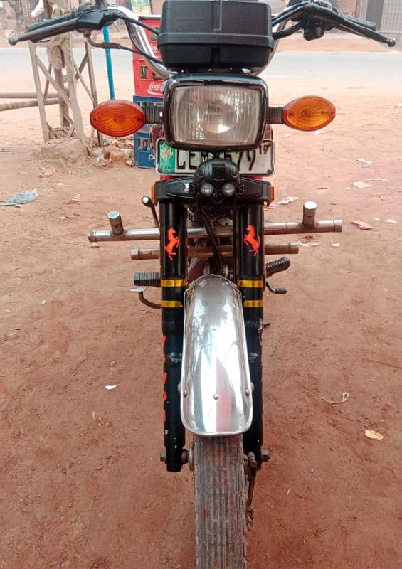 Honda 125 used condition all okay with complete ducoment price 118000 2