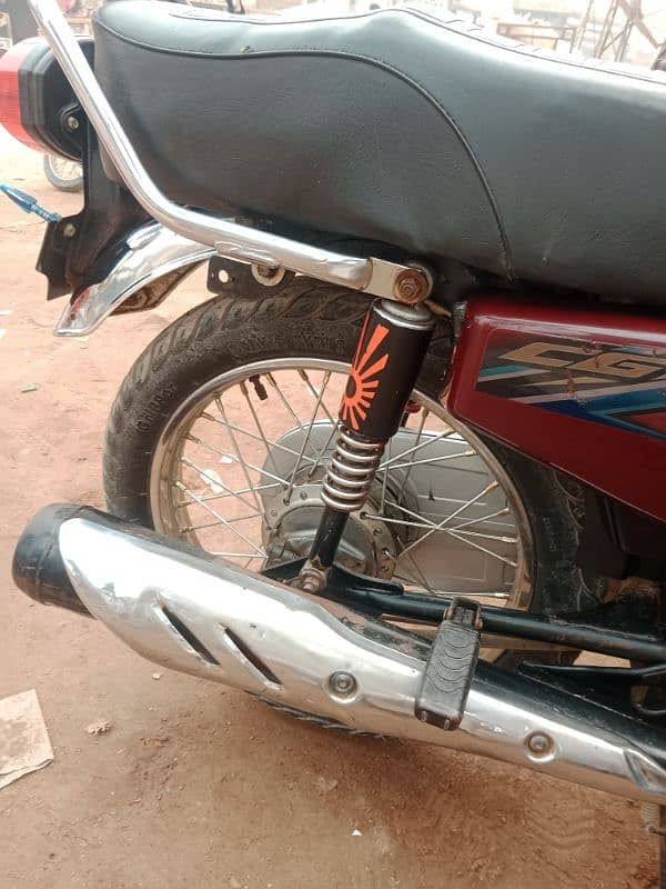 Honda 125 used condition all okay with complete ducoment price 118000 7