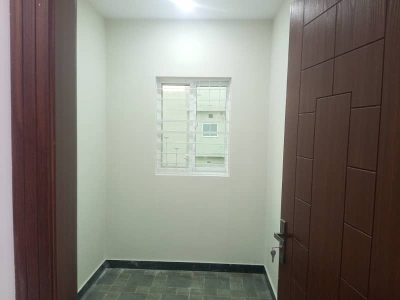 10 Marla New 7 Bed Rooms House Triple Storey OPF Society Lahore 20