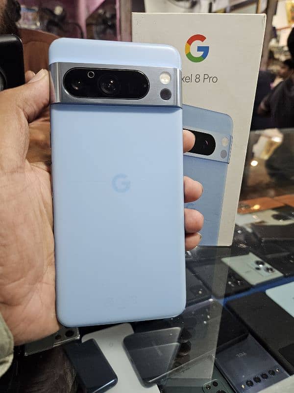 Pixel 8 Pro Just Box Open 1