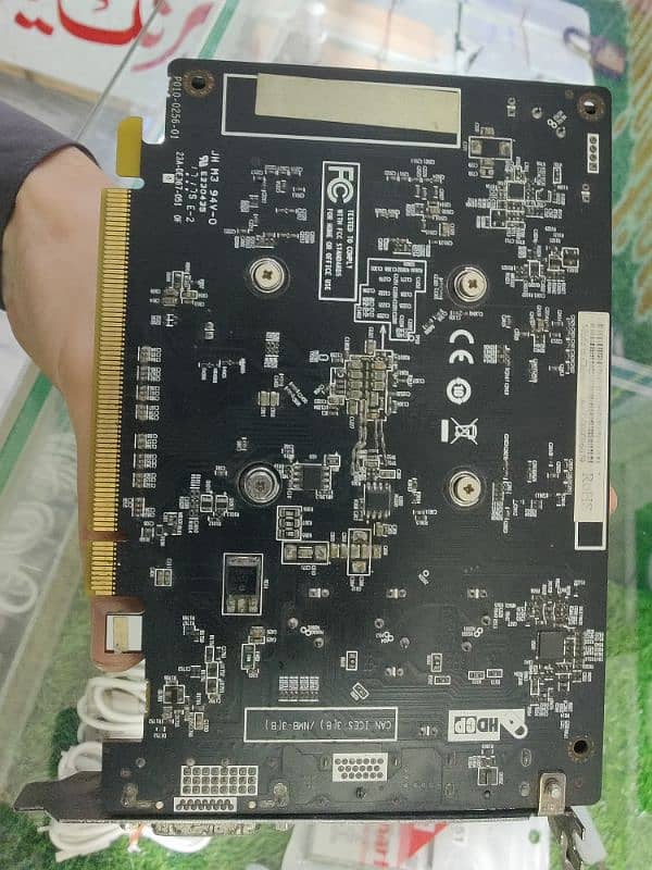 graphic card 2GB 3