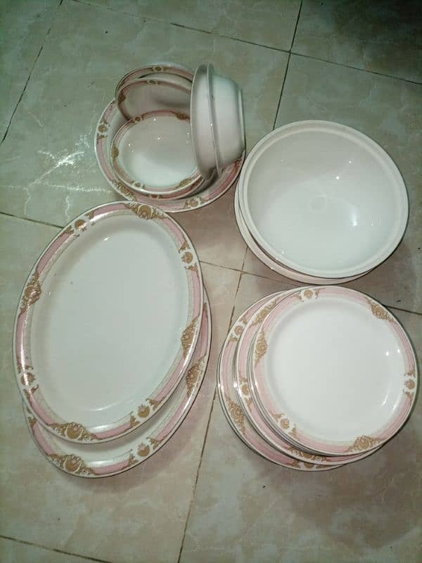 Dinner set 4