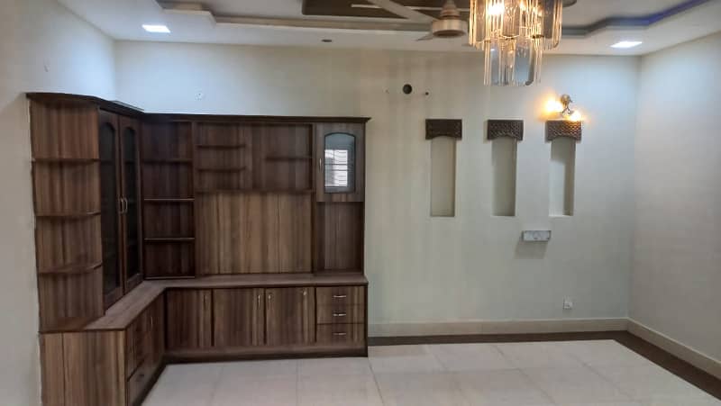 10 MARLA NEW EXCELLENT GOOD CONDITION LUXURY HOUSE FOR RENT IN CC BLOCK BAHRIA TOWN LAHORE 0