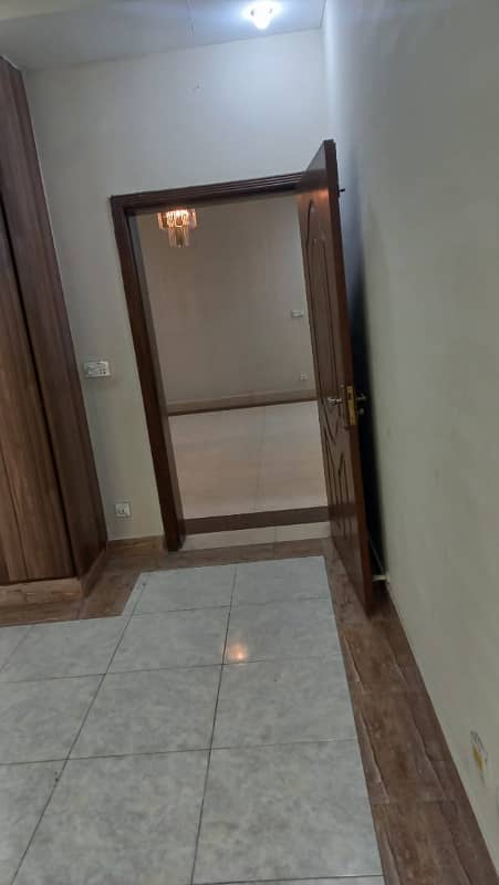 10 MARLA NEW EXCELLENT GOOD CONDITION LUXURY HOUSE FOR RENT IN CC BLOCK BAHRIA TOWN LAHORE 27