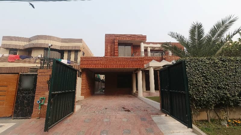 Prime Location House 1 Kanal For Sale In DHA Phase 3 - Block W 3