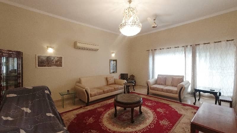 Prime Location House 1 Kanal For Sale In DHA Phase 3 - Block W 13