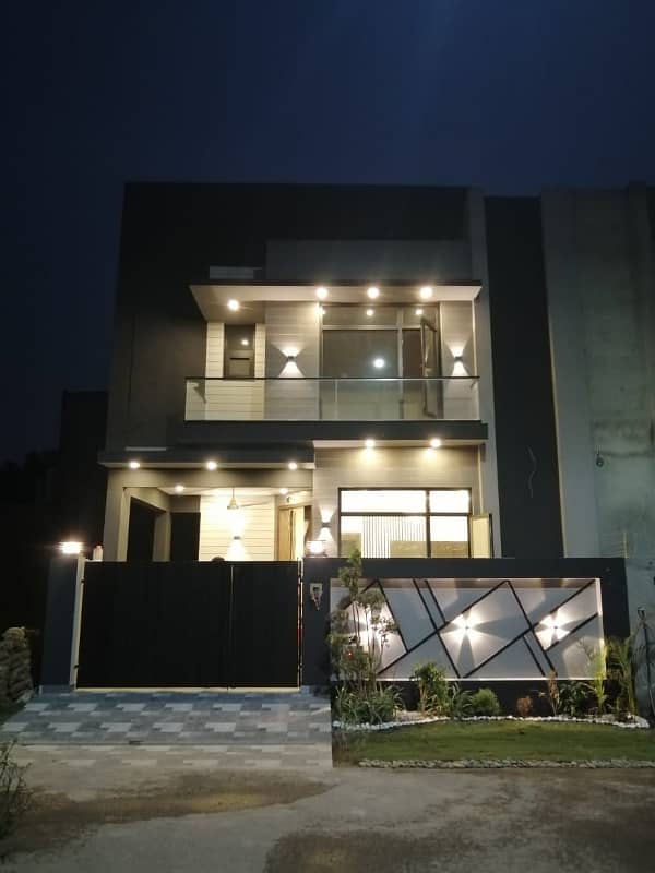 5 MARLA ELEGANT HOUSE FOR SALE IN DHA PHASE 6 8