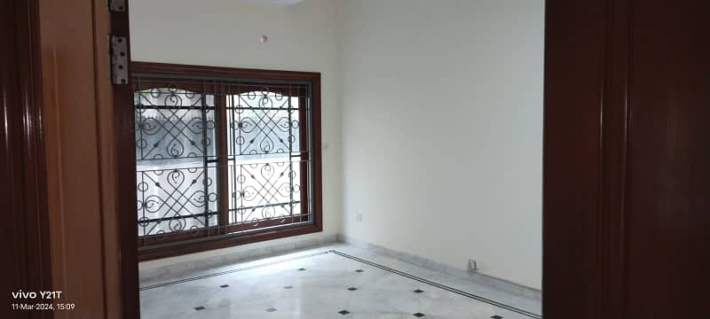 DHA PHASE 03 HOT LOCATION 2-KANAL HOUSE 3