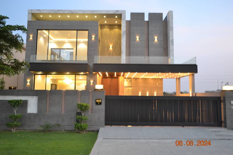 MODREN 1 KANAL HOUSE FOR SALE IN DHA PHASE 7, BLOCK X 0