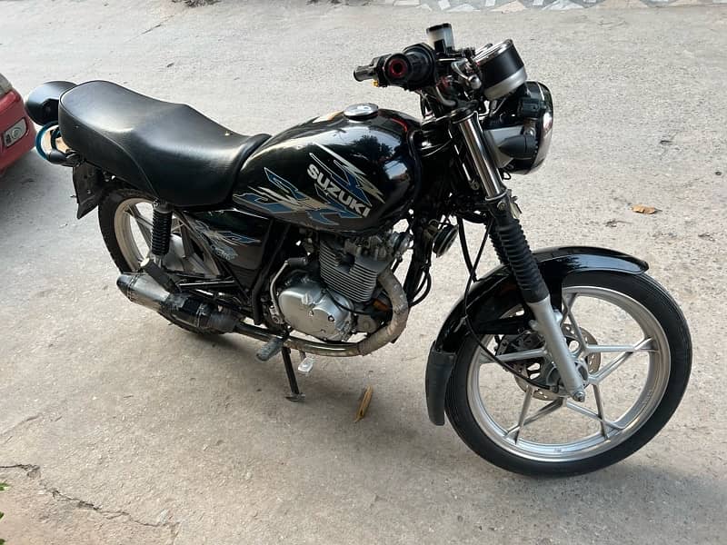 Suzuki GS 150SE 1